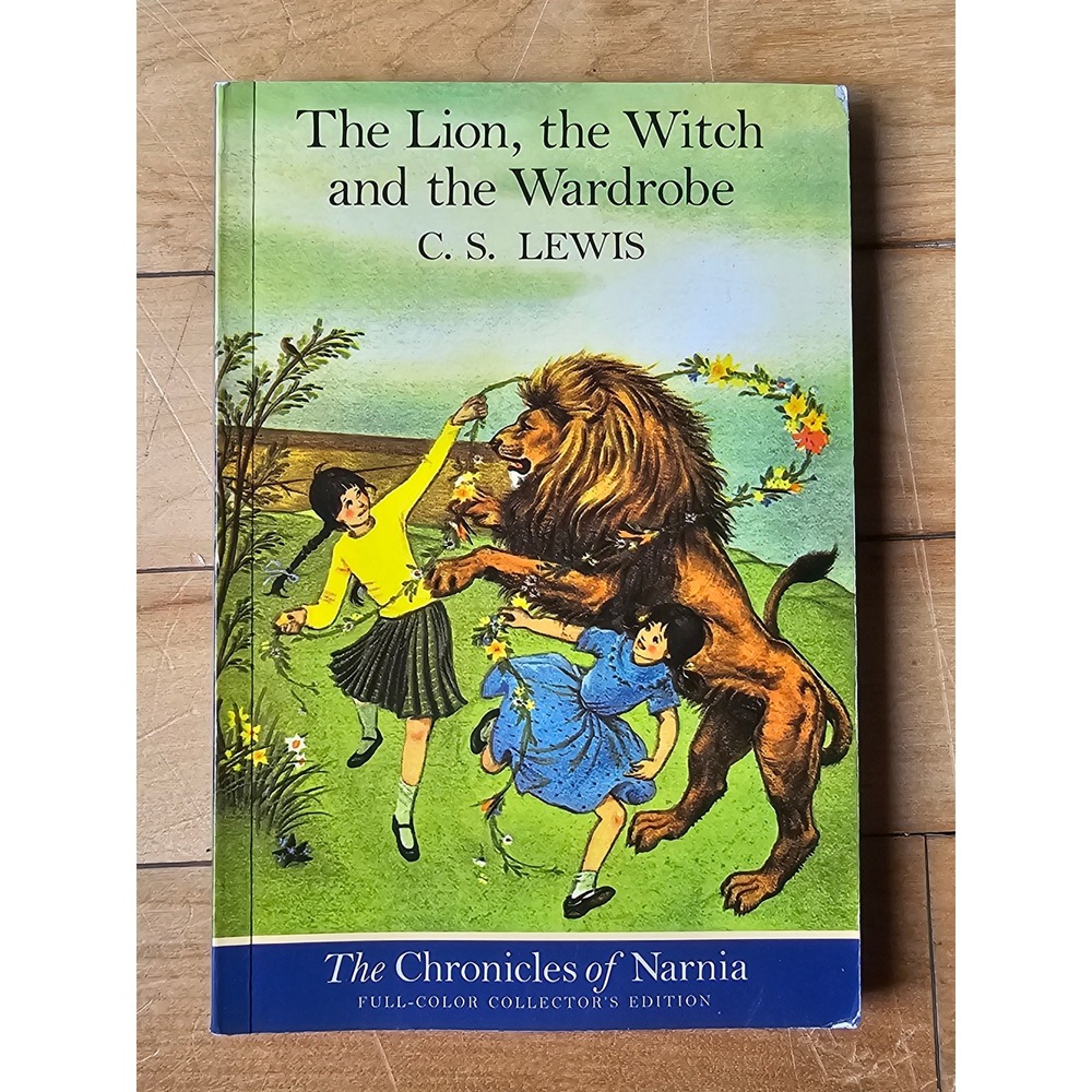 The Lion the Witch and the Wardrobe C.S. Lewis Chronicles of Narnia Full Color